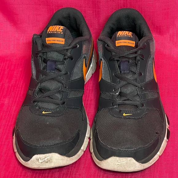 NIKE TRAINING SNEAKERS DARK GRAY & ORANGE SIZE 8.5 - Picture 2 of 13